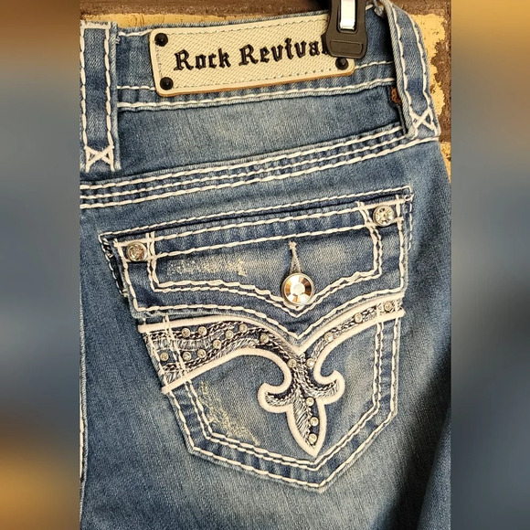 C - Rock Revival Bambi Capri jeans - Picture 3 of 5